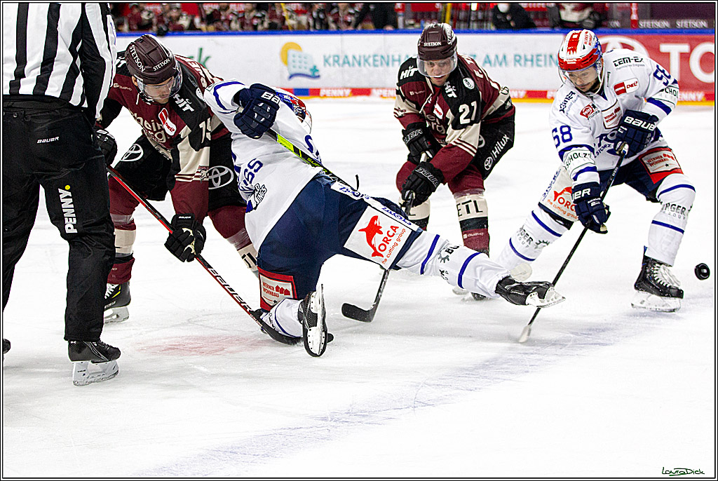 PENNY DEL;  Koelner Haie - Schwenninger Wild Wings; Koeln, 21.03.2021